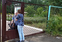 ОНИ ЖДУТ. А ВРЕМЯ ИДЁТ...