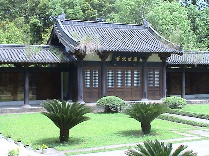 У кого жизнь легче?