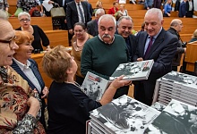 В Ухте состоялась презентация книги "Верные клятве Гиппократа. Фотолетопись"