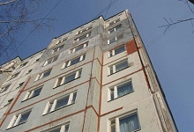 В Ухте из окна дома выпала девушка